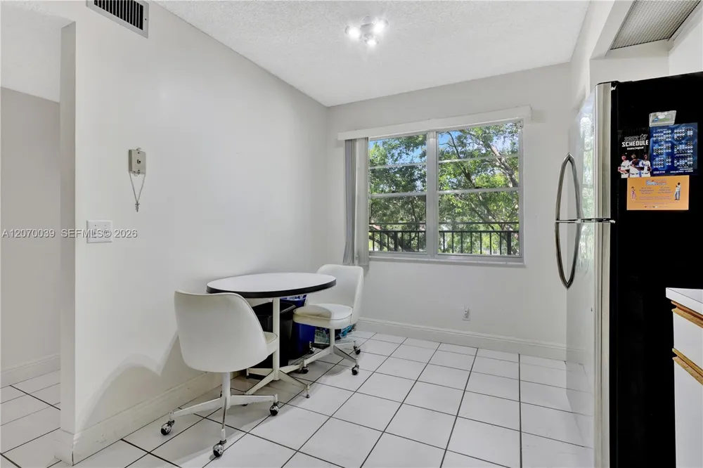 12500 SW 6th St #311N Pembroke Pines, FL 33027