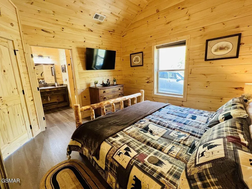 3550 Mountain Tyme Way Sevierville, TN 37862