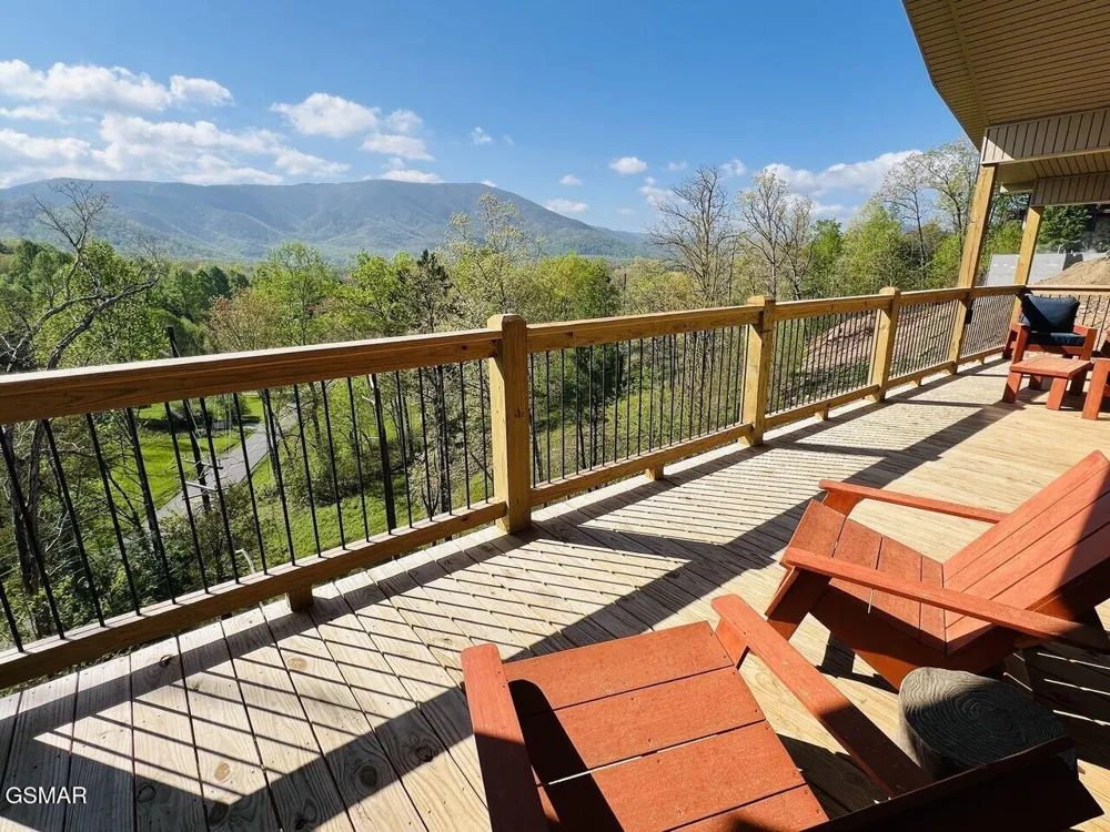 3550 Mountain Tyme Way Sevierville, TN 37862