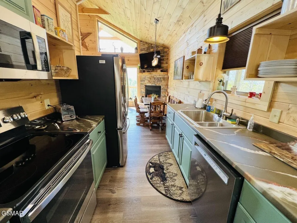 3550 Mountain Tyme Way Sevierville, TN 37862