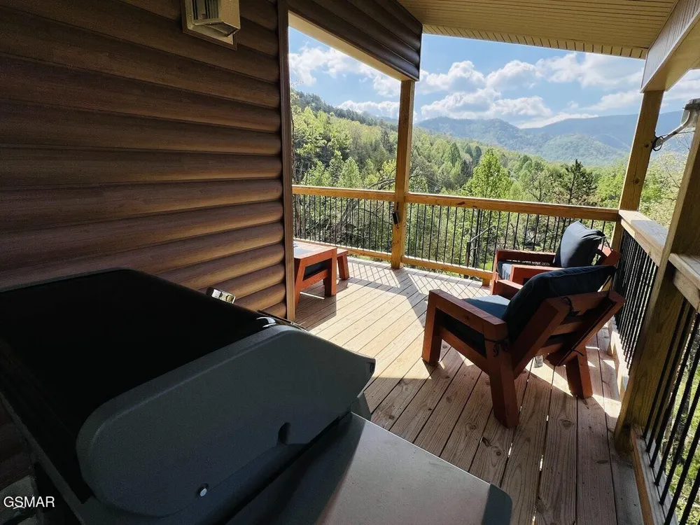 3550 Mountain Tyme Way Sevierville, TN 37862