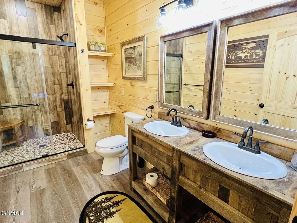 3550 Mountain Tyme Way Sevierville, TN 37862
