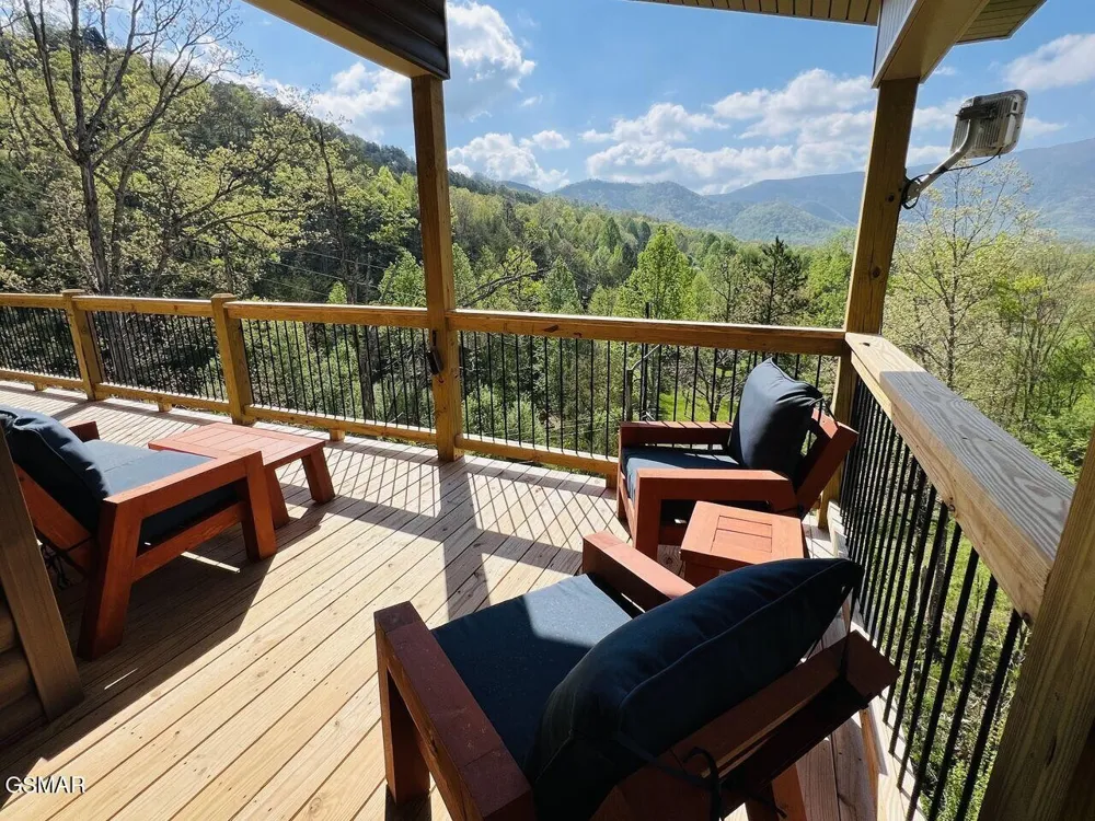 3550 Mountain Tyme Way Sevierville, TN 37862
