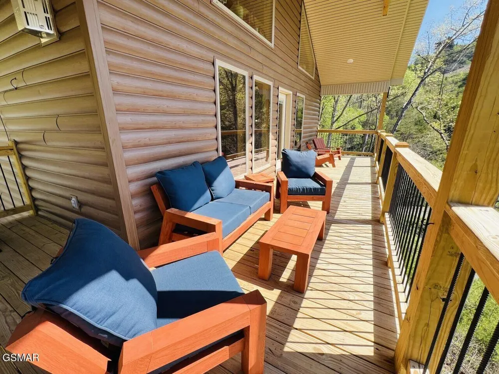 3550 Mountain Tyme Way Sevierville, TN 37862