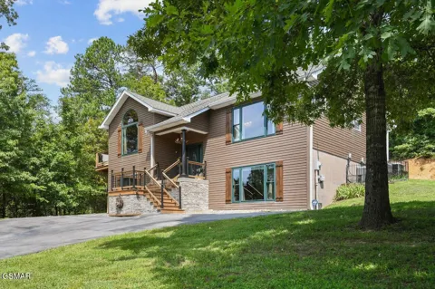805 Sylvia Lane