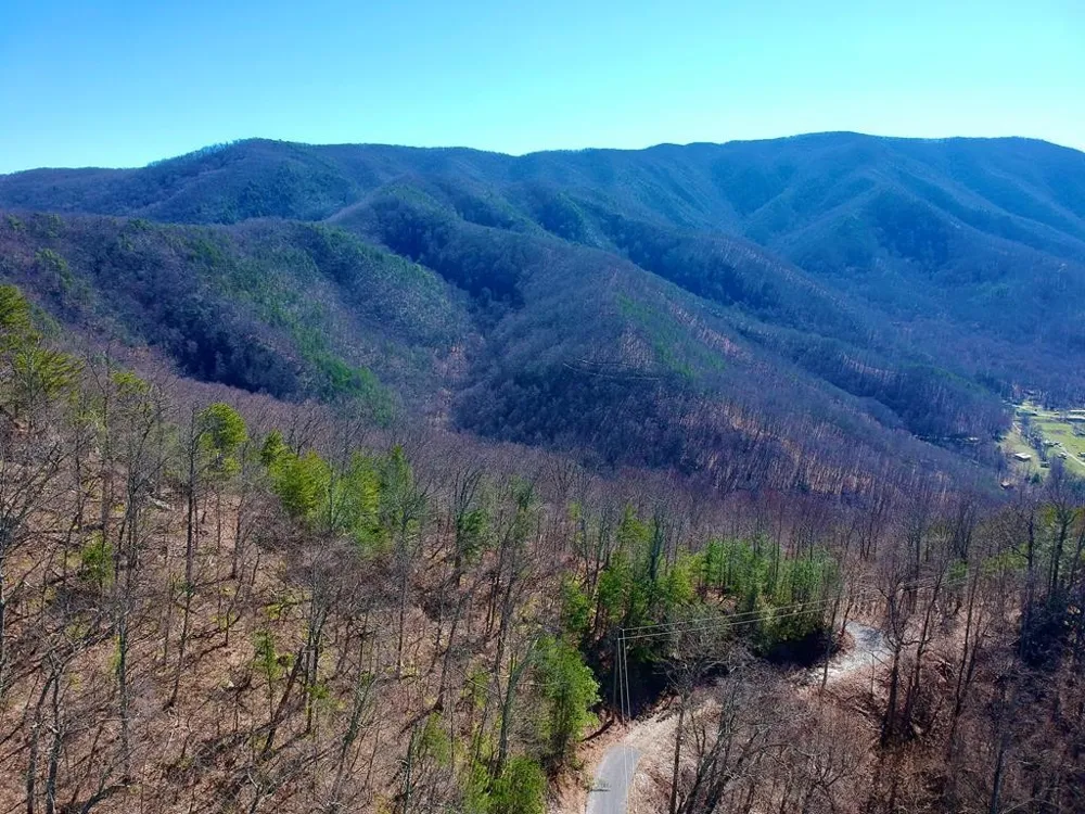 1 RAVENS DEN Way Sevierville, TN 37862