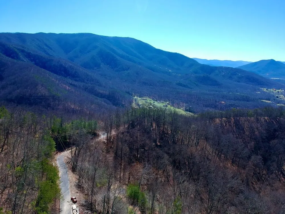 1 RAVENS DEN Way Sevierville, TN 37862
