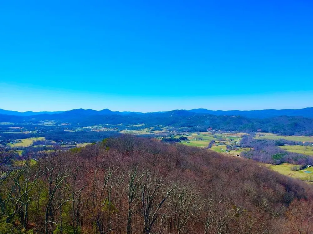 1 RAVENS DEN Way Sevierville, TN 37862