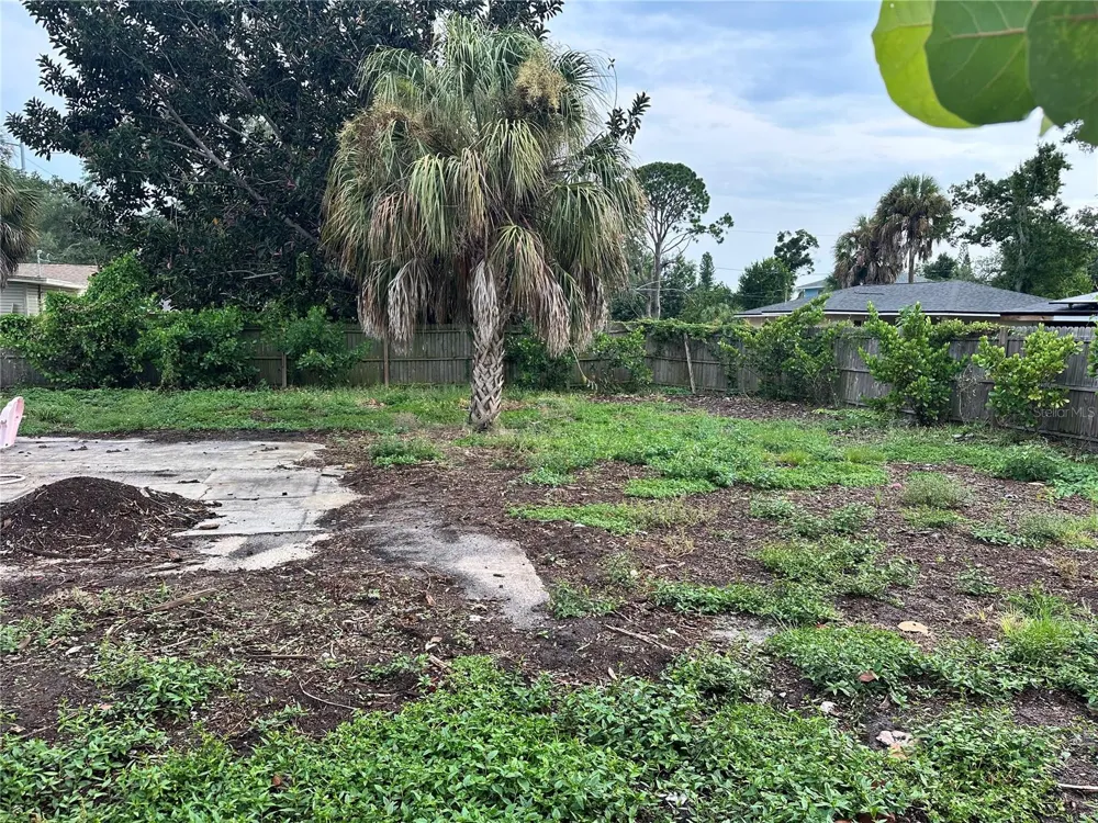 3710 21ST AVENUE S St Petersburg, FL 33711