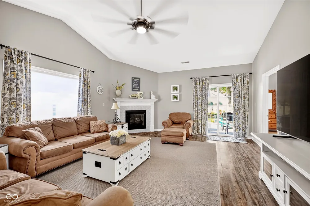 5643 Jones Drive Plainfield, IN 46168