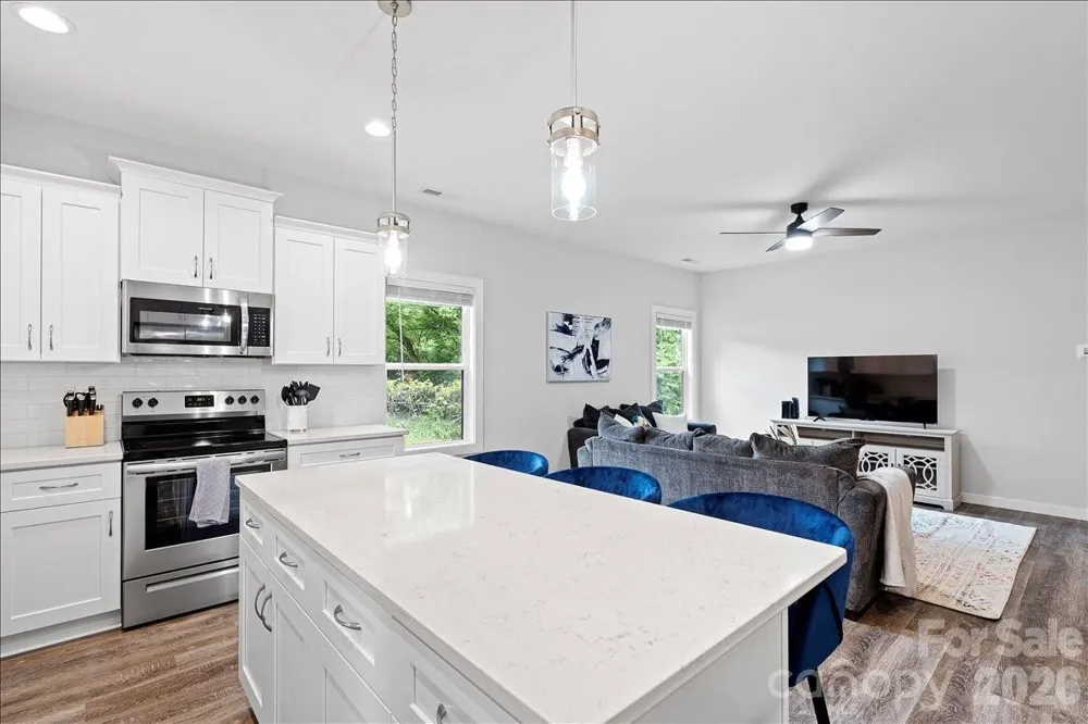 2041 S Pine Drive Gastonia, NC 28054