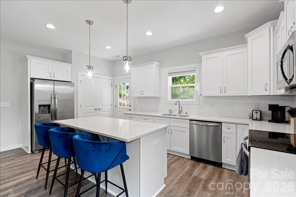 2041 S Pine Drive Gastonia, NC 28054