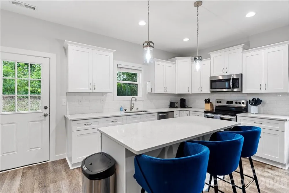 2041 S Pine Drive Gastonia, NC 28054