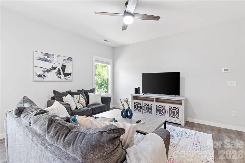 2041 S Pine Drive Gastonia, NC 28054