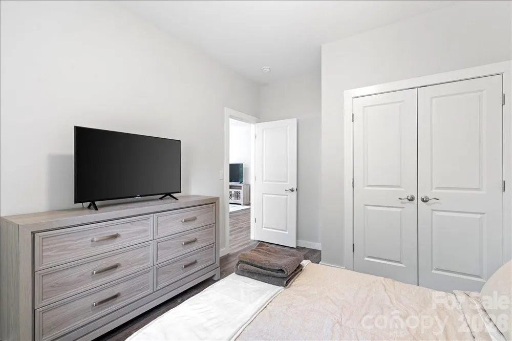 2041 S Pine Drive Gastonia, NC 28054