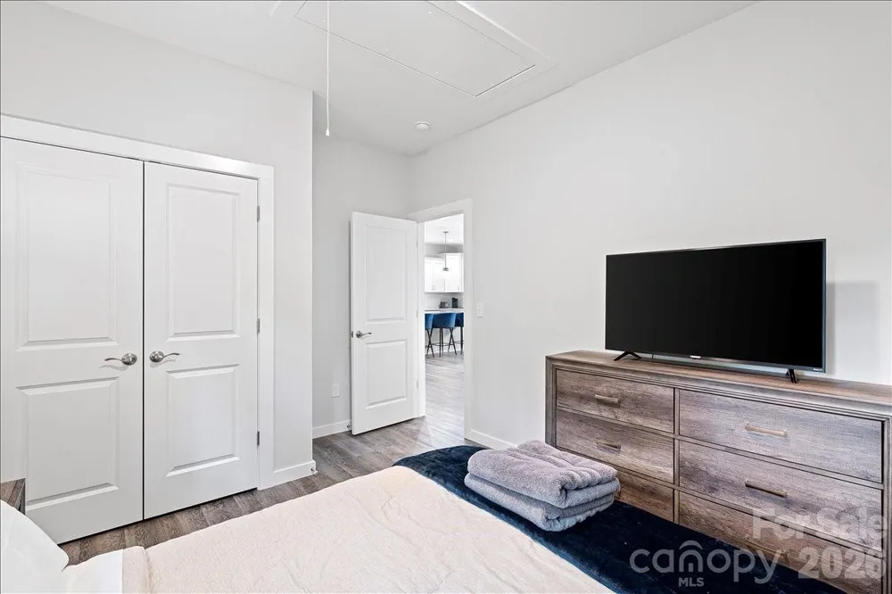 2041 S Pine Drive Gastonia, NC 28054