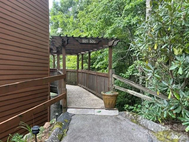 157 Toxaway Views Drive Lake Toxaway, NC 28747