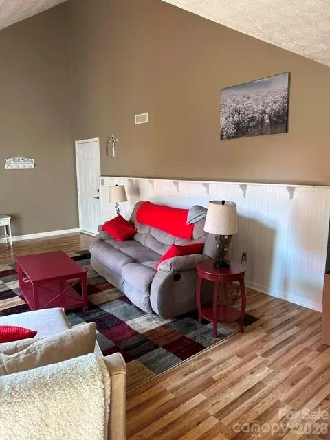 157 Toxaway Views Drive Lake Toxaway, NC 28747