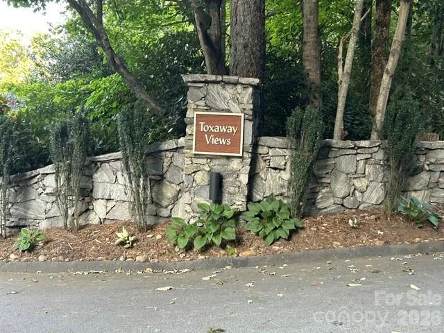 157 Toxaway Views Drive Lake Toxaway, NC 28747