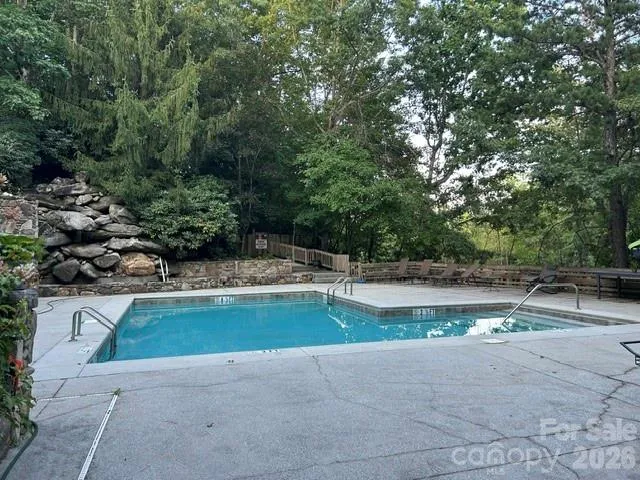 157 Toxaway Views Drive Lake Toxaway, NC 28747