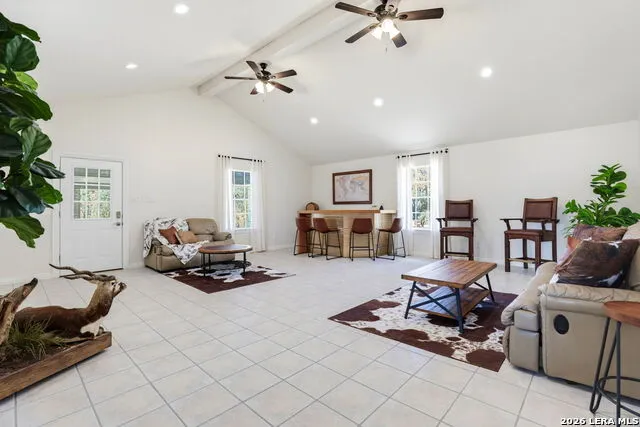 446 Quail Hollow Dr Adkins, TX 78101