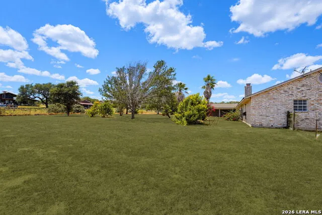 446 Quail Hollow Dr Adkins, TX 78101