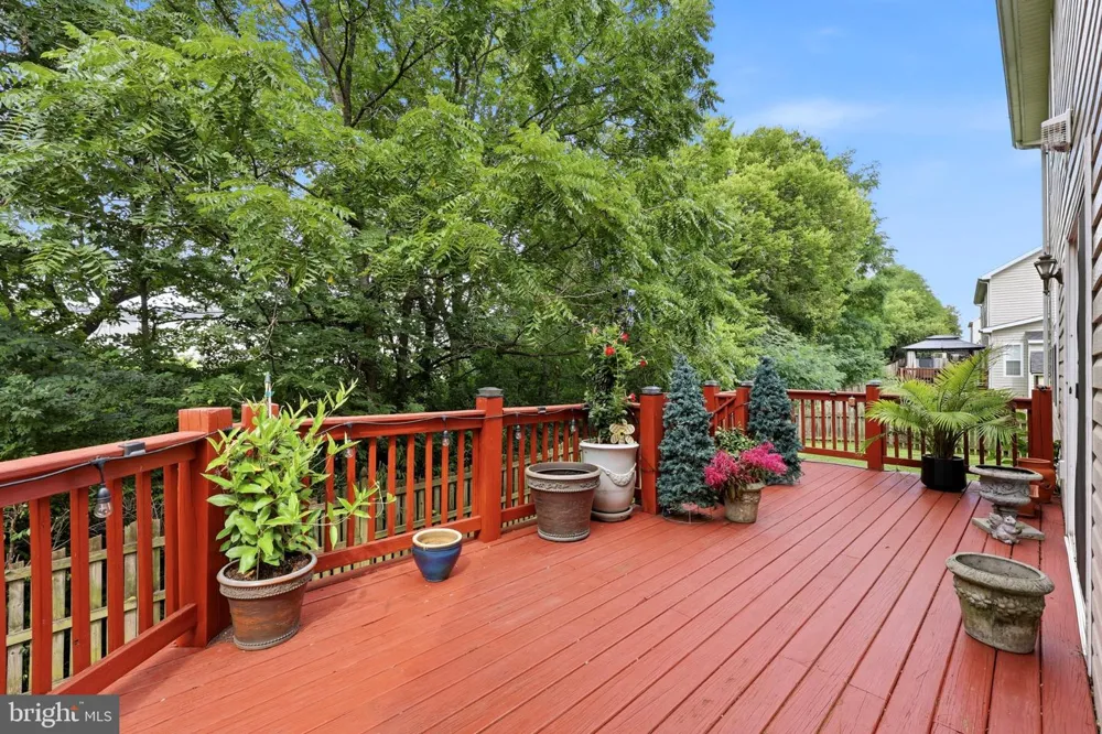 294 TEAL ROAD Martinsburg, WV 25405