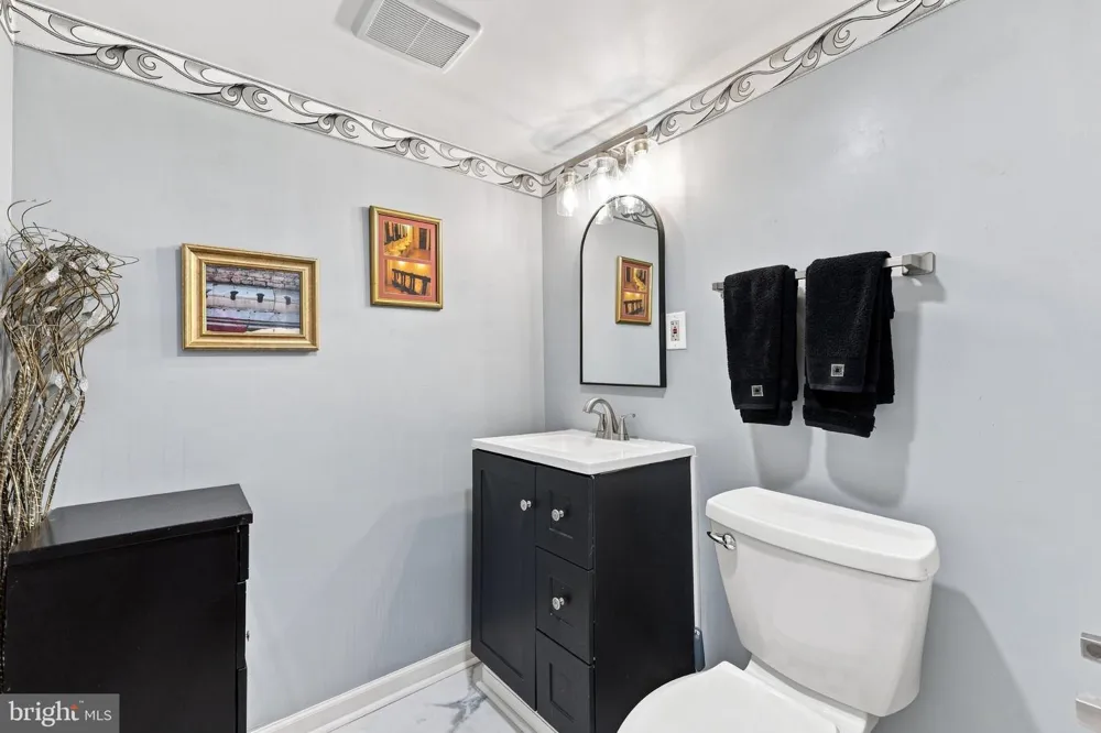 294 TEAL ROAD Martinsburg, WV 25405