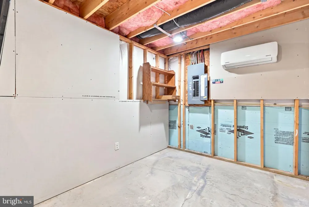 294 TEAL ROAD Martinsburg, WV 25405