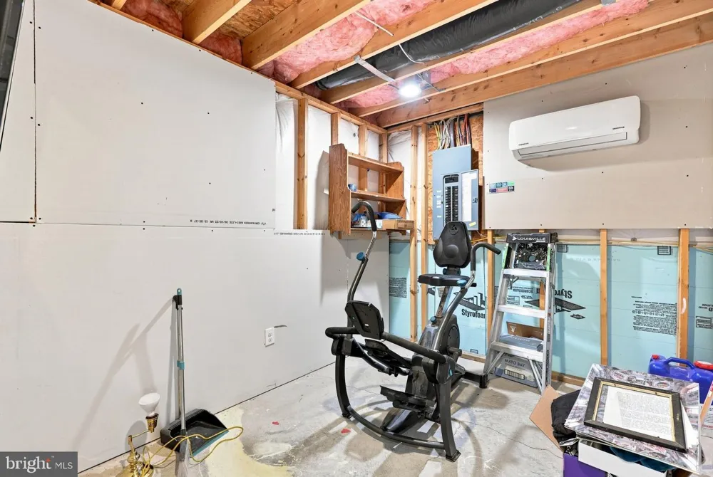 294 TEAL ROAD Martinsburg, WV 25405