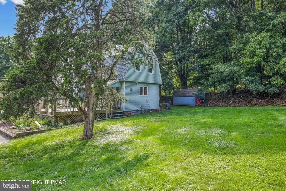 926 ACKER ROAD Stroudsburg, PA 18360