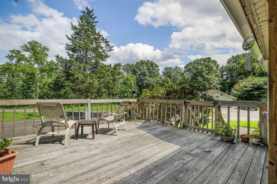 926 ACKER ROAD Stroudsburg, PA 18360