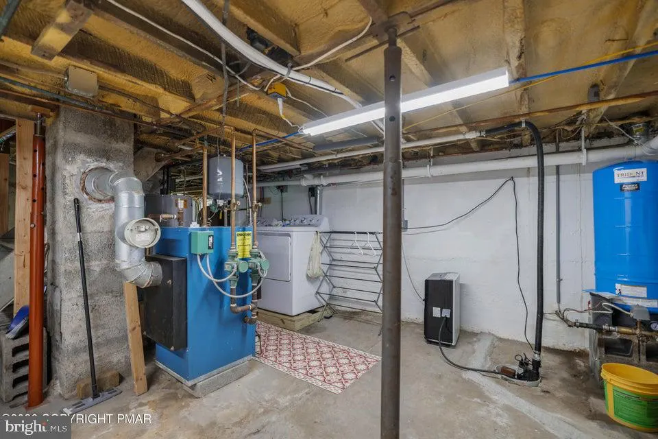 926 ACKER ROAD Stroudsburg, PA 18360