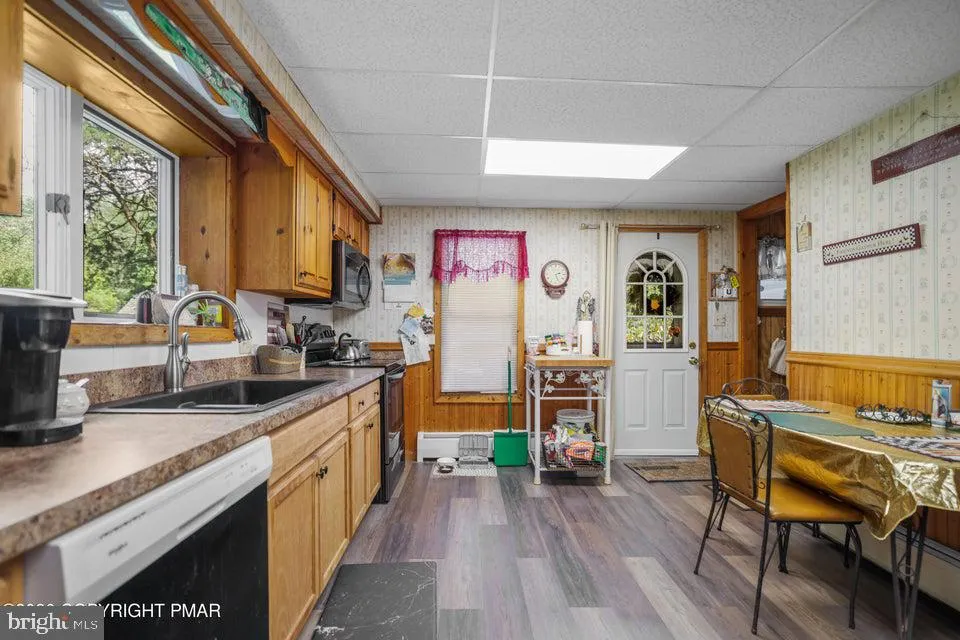 926 ACKER ROAD Stroudsburg, PA 18360