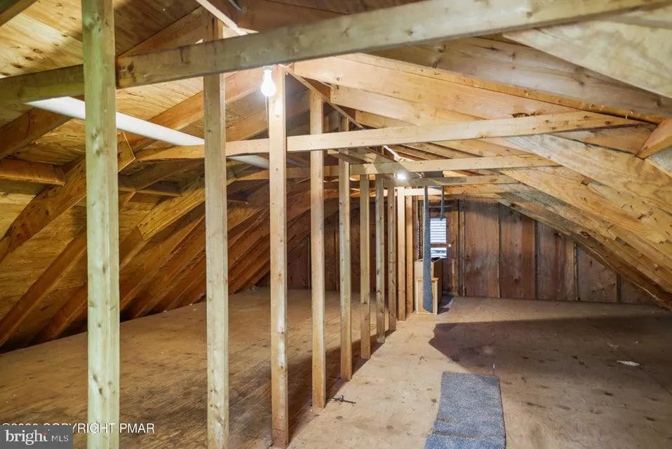 926 ACKER ROAD Stroudsburg, PA 18360
