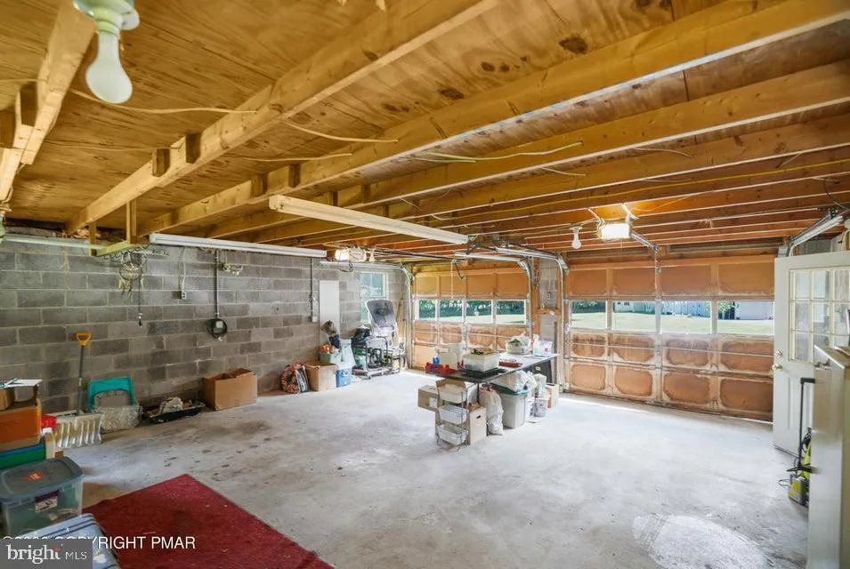 926 ACKER ROAD Stroudsburg, PA 18360