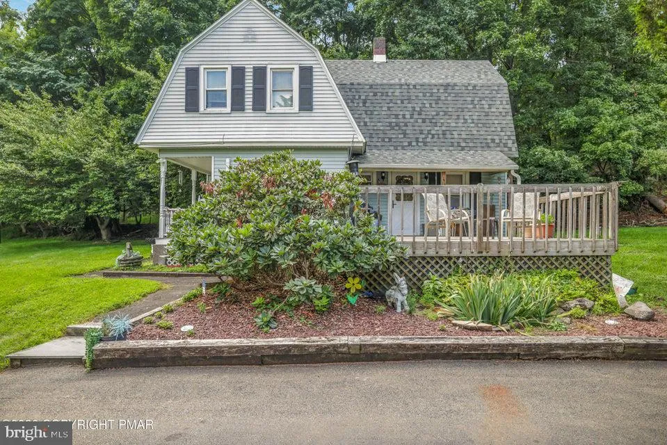 926 ACKER ROAD Stroudsburg, PA 18360