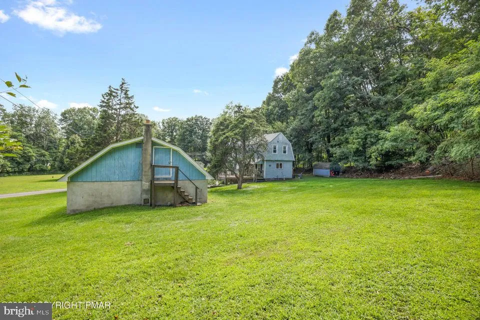 926 ACKER ROAD Stroudsburg, PA 18360
