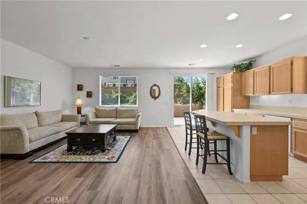6132 W Avenue K6 Lancaster, CA 93536