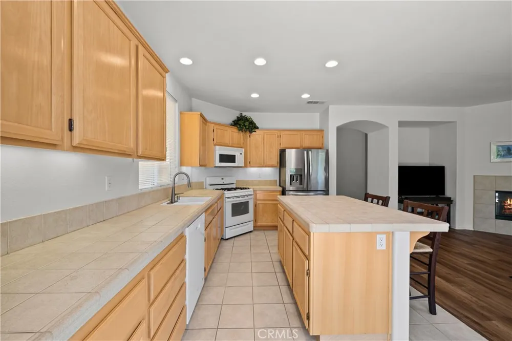 6132 W Avenue K6 Lancaster, CA 93536