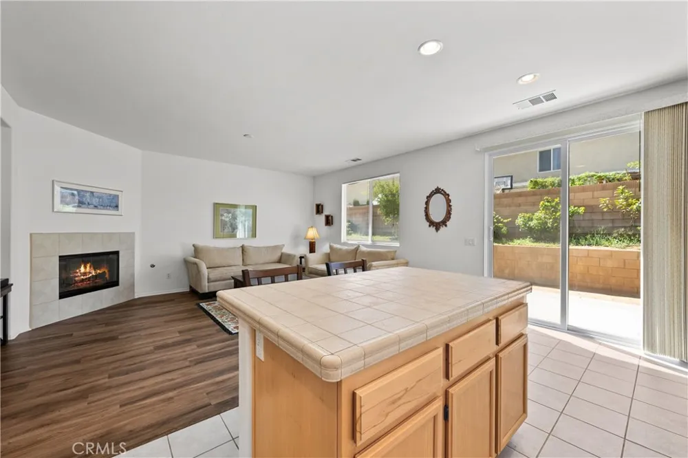 6132 W Avenue K6 Lancaster, CA 93536