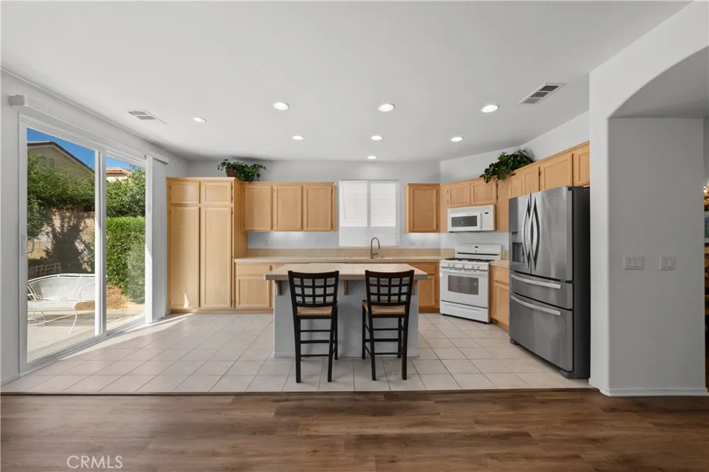 6132 W Avenue K6 Lancaster, CA 93536