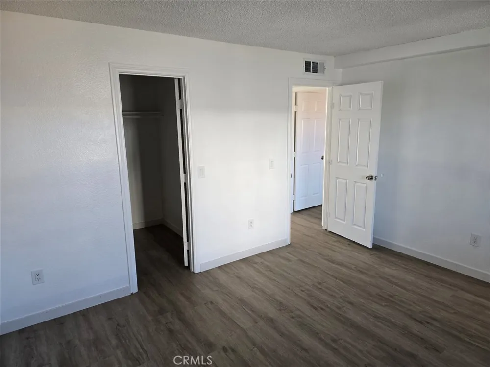 38423 10th Place E #1 Palmdale, CA 93550