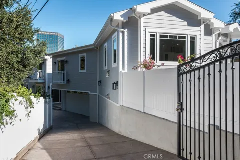 3698 Fredonia Drive