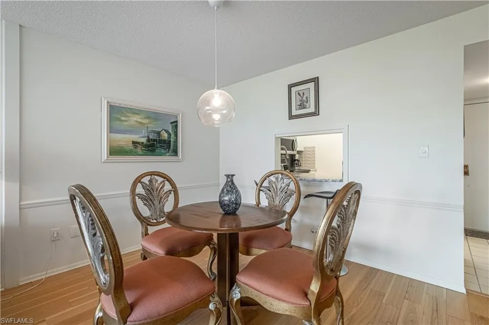 1828 Pine Valley Drive #201 Fort Myers, FL 33907