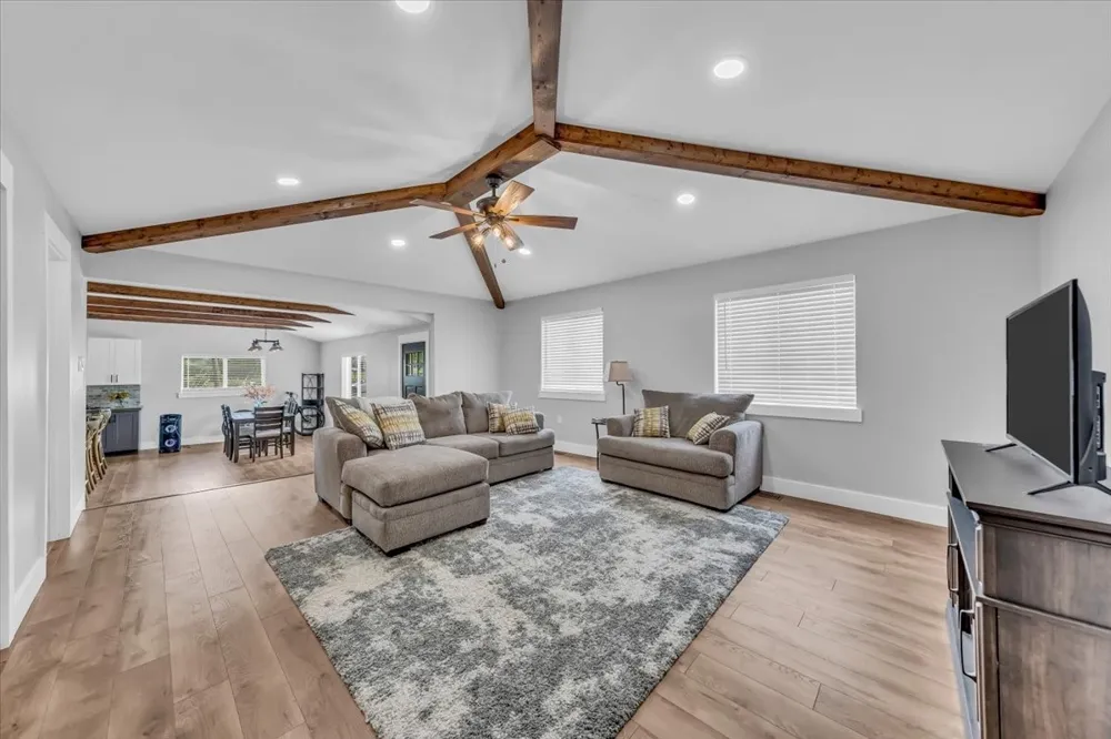 1000 Pruitt Ln Gallatin, TN 37066