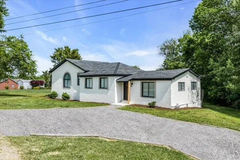 1000 Pruitt Ln