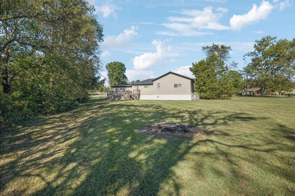 1000 Pruitt Ln Gallatin, TN 37066