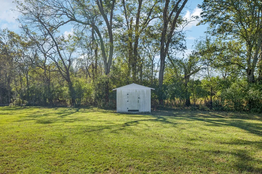 1000 Pruitt Ln Gallatin, TN 37066