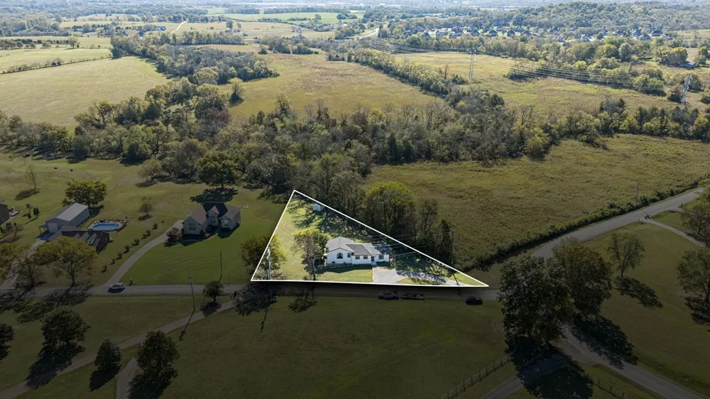 1000 Pruitt Ln Gallatin, TN 37066